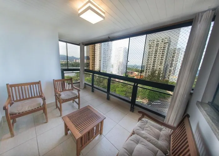 Belissimo Apartamento Beira Mar Em Otima Localizacao